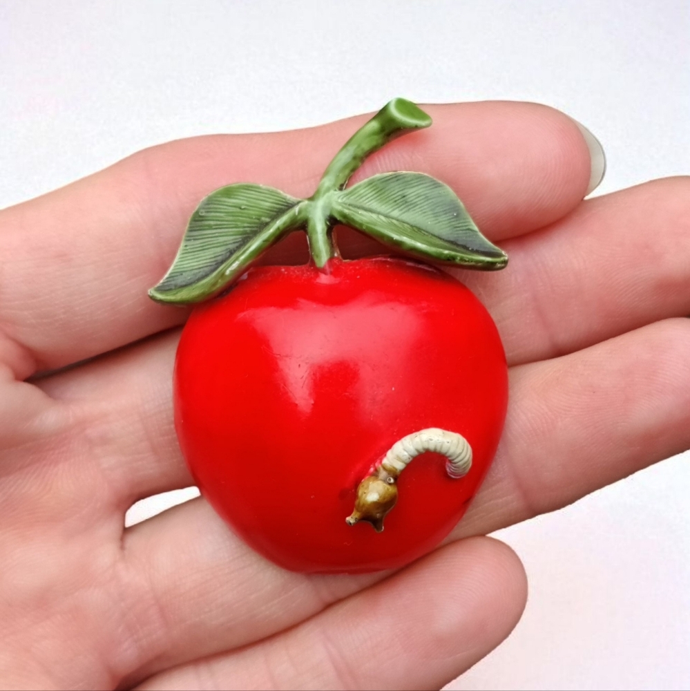 🍎 Vintage Original By Robert Worm In Red Apple Brooch/Pin